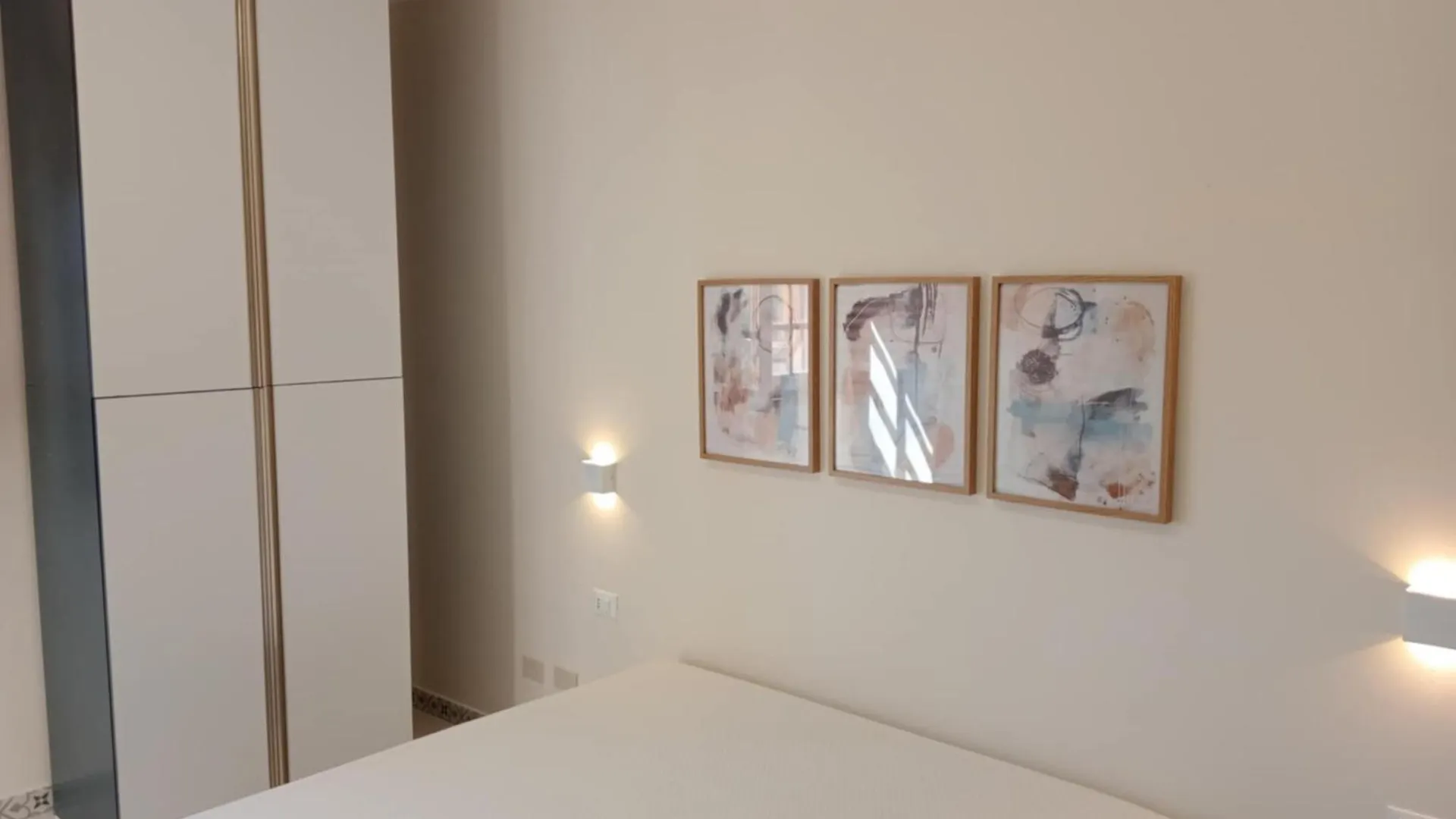 Butterfly University Rooms パレルモ 0*,